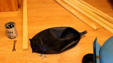 Reparo simples do acumulador do sistema de abastecimento de água Substituindo o diafragma do acumulador