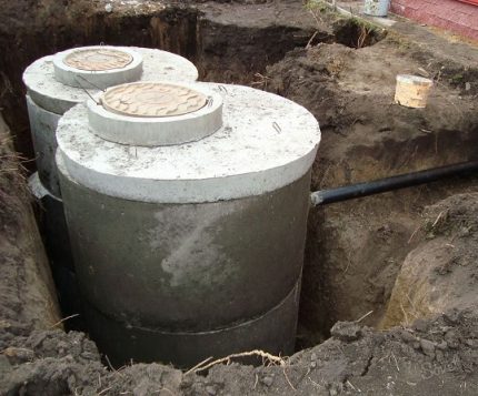 La possibilité de construire une fosse septique sans pomper pour donner Couvercle de fosse septique en anneaux