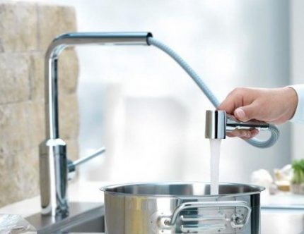 Misturador de mangueira flexível