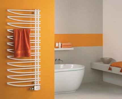 Nachteile der Reparatur versteckter Kabel des elektrisch beheizten Handtuchhalters Verdeckter Kabelbaum für elektrischen Handtuchhalter