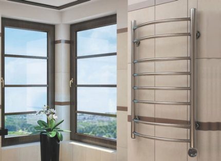 Gründe für die Reparatur eines elektrisch beheizten Handtuchhalters Mikroklima im Badezimmer