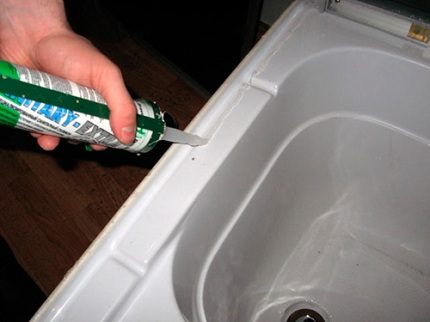 Reparatur von Acrylprodukten