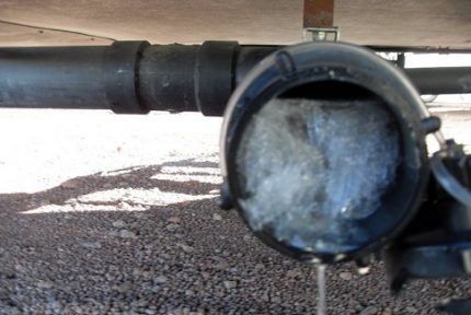 Congélation des tuyaux d'égout