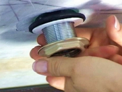 Dichtungen zur Installation eines Waschbeckens im Badezimmer Dichtung beim Anschließen eines Siphons