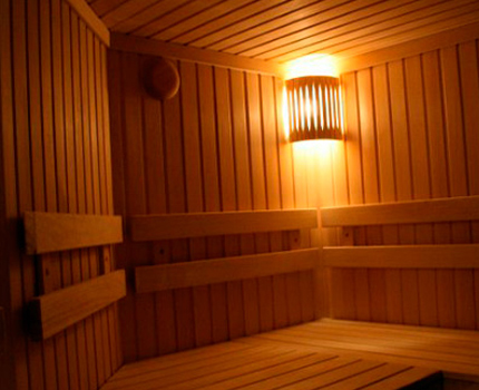 Sauna au lieu d'un bain russe dans un immeuble résidentiel Sauna dans le bâtiment résidentiel