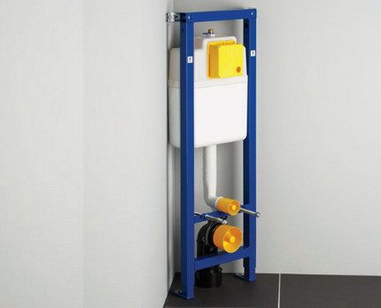 Instalação de uma instalação de vaso sanitário Instalação sanitária de canto