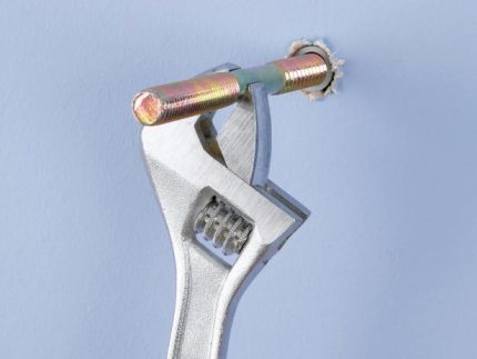 So installieren Sie eine Spüle mit einem Sockel an den Schrauben Installationsschraube