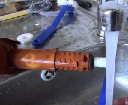 Réparation de soupape d'installation de toilettes Soupape d'admission