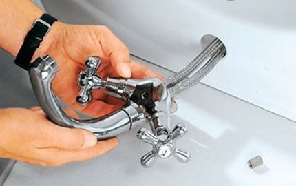 Connecter des tuyaux flexibles Connecter des tuyaux flexibles