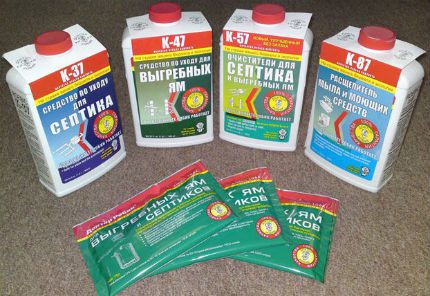 Anti-sépticos para o banheiro no país Diferentes tipos de anti-sépticos para um banheiro rural