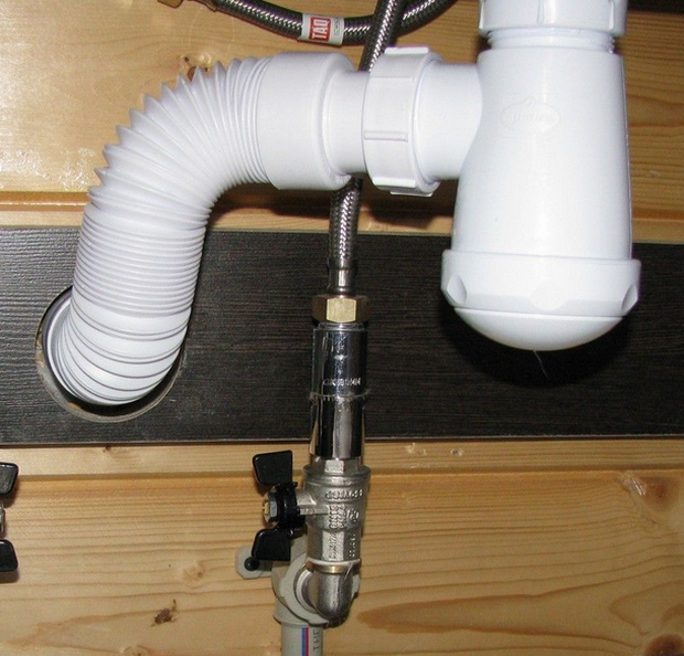 Comment installer l'ondulation sur les toilettes Dimensionnement