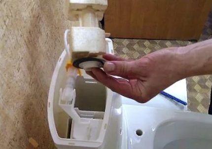 Membrane pour protéger la cuvette des toilettes contre la buée Remplacement de la membrane en caoutchouc