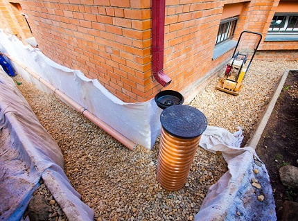 Evin etrafında drenaj cihazı