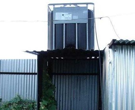 Buck pour douche extérieure en position côtes Capacité de douche extérieure en position côtes