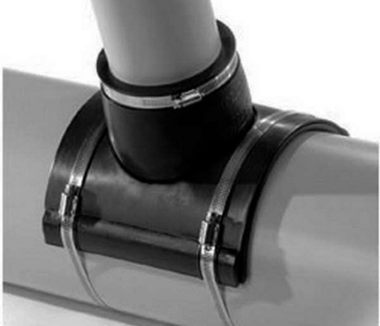 Branch pipe for insert in plastic