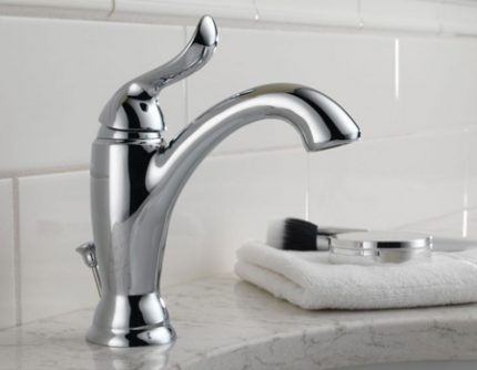 The subtleties of installing single lever mixers on the sink Lever mixer