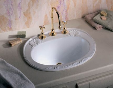Three-hole porcelain sink for mixer installation Porcelain sink