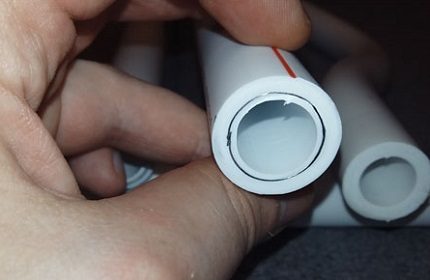 Produkte mit einer verstärkten Schicht Produkte mit einer verstärkten Schicht