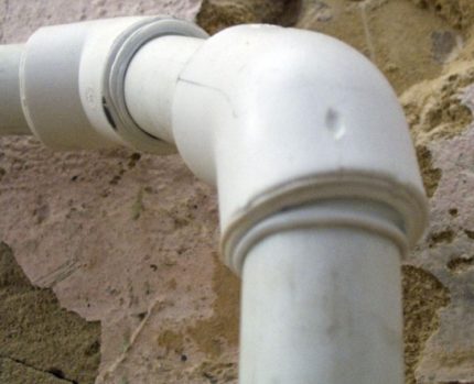 Ajustement lâche du tuyau en plastique lors du soudage