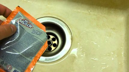 Pulver zur Rohrreinigung Pulver zur Rohrreinigung