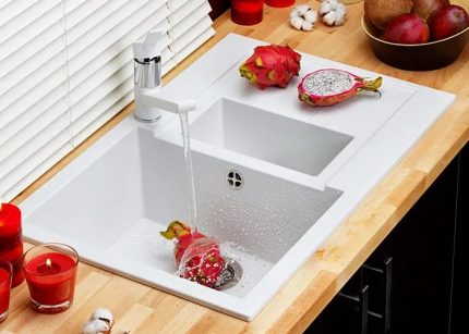 Siphon d'évier de cuisine Trou de débordement