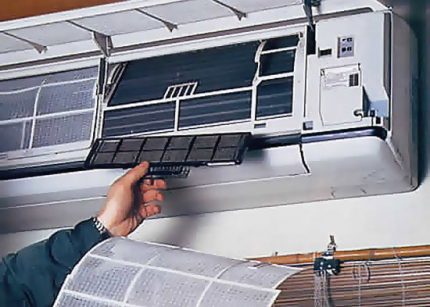 Entretien et maintenance des systèmes de climatisation split Nettoyage du système split