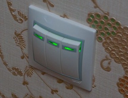 Fonctions de rétroéclairage du boîtier Fonctions de rétroéclairage du boîtier