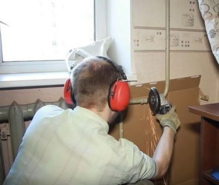 Desmontando pilhas velhas Desmontando pilhas velhas