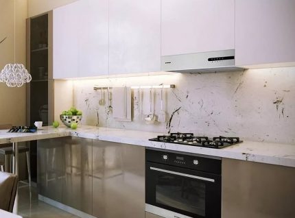 Avantages de l'installation d'une hotte avec filtre à charbon dans la cuisine Hotte de cuisinière