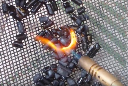 Filtre à charbon fait maison pour hottes de cuisine Récupération du filtre à charbon