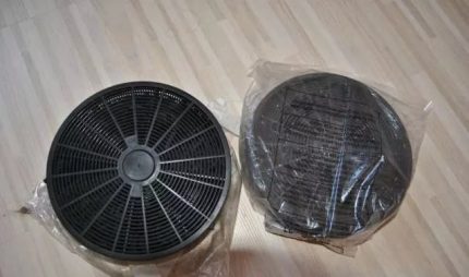 Que sont les hottes filtrantes au charbon pour les hottes de cuisine? Cartouches d'échappement au charbon