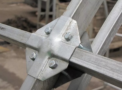 Coupling articulation