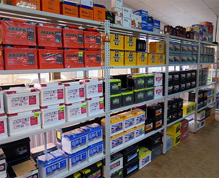 Sélection de batteries pour l'installation dans les systèmes solaires Magasin de batterie