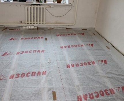 L'isolation peut être avec une fonction de réflexion de la chaleur Chauffage sur pare-vapeur