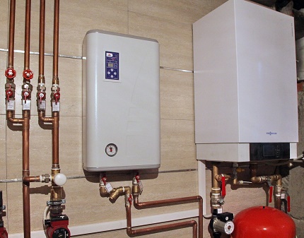 Kazan dairesinde iki adet tek devreli kazan