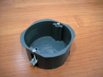 Sous-bois de placoplâtre