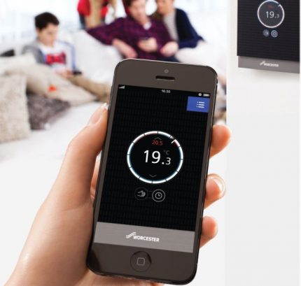 Commande de chaudière électrique à distance