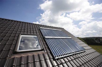 Collecteur de vide de toit