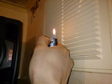 N'installez pas de ventilateur avec une gaine de ventilation obstruée Vérification du fonctionnement de la hotte