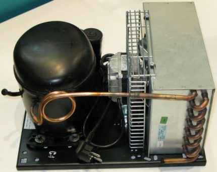 Appearance of the condensing unit Water-cooled CCB