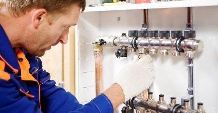 Travaux d'assemblage de circuits de chauffage Tuyauterie du système de chauffage