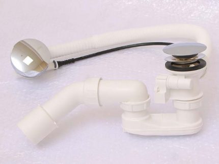 Binding for a bathtub semiautomatic device