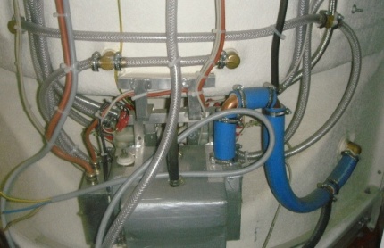 Générateur de vapeur sur la cabine de douche