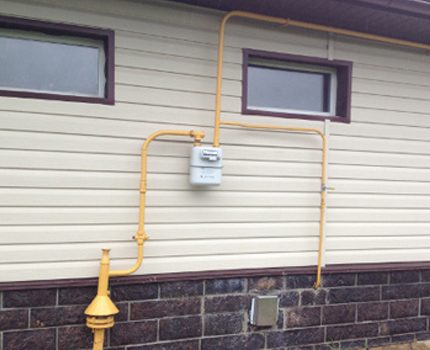 La tuyauterie externe doit être inspectée périodiquement pour tout dommage. Disponibilité des équipements externes