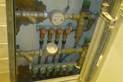 Câblage de trou d'homme