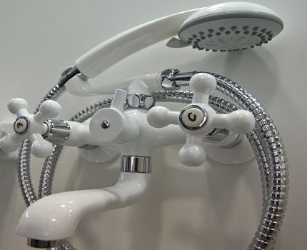 Plastik karıştırıcı