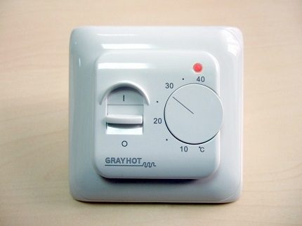 Programmable Button Thermostat Programmable Button Thermostat