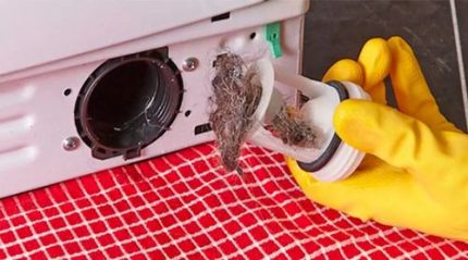 Nettoyage du filtre de vidange Nettoyage du filtre de vidange