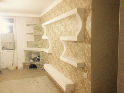 Dekorative Box im Innenraum Dekorative Box im Innenraum