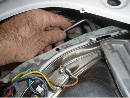 Dispositif de traction de poulie